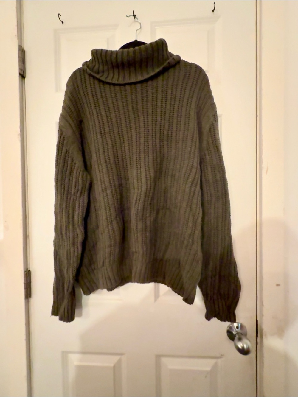 Brown Chunky Ribbed Turtleneck Sweater